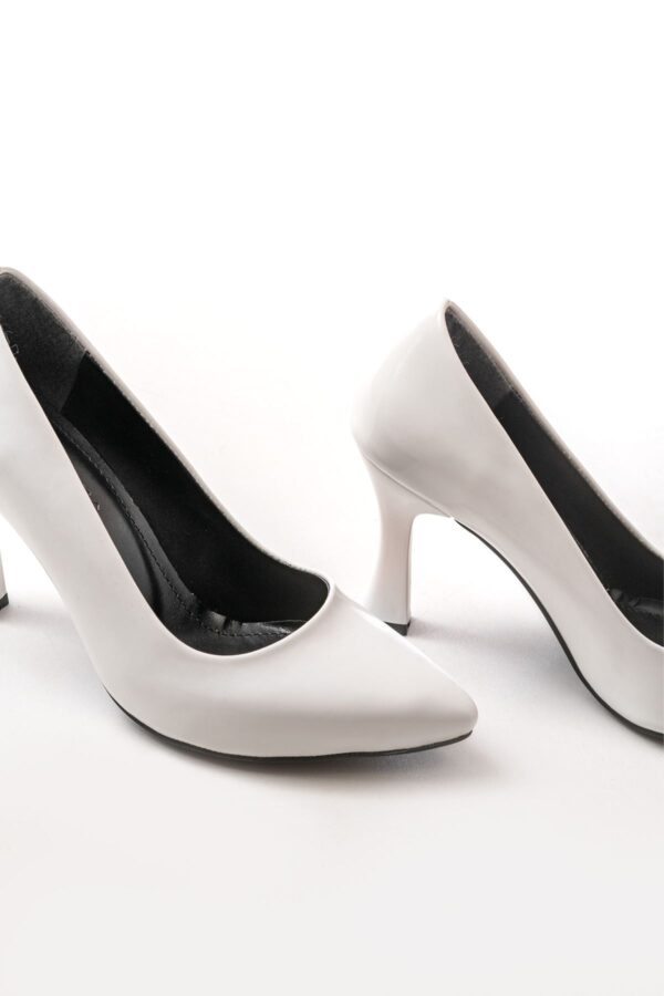 ST-001 Beyaz Rugan Günlük 9 cm Topuklu Bayan Stiletto Ayakkabı - Görsel 7
