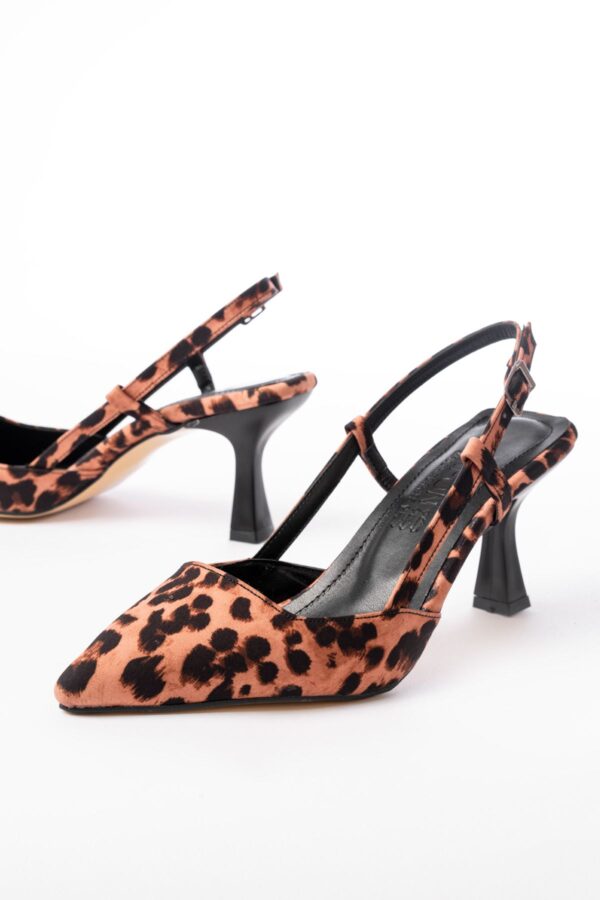 ST-002 Leopar Günlük 7 cm Topuklu Bayan Ayakkabı - Görsel 4