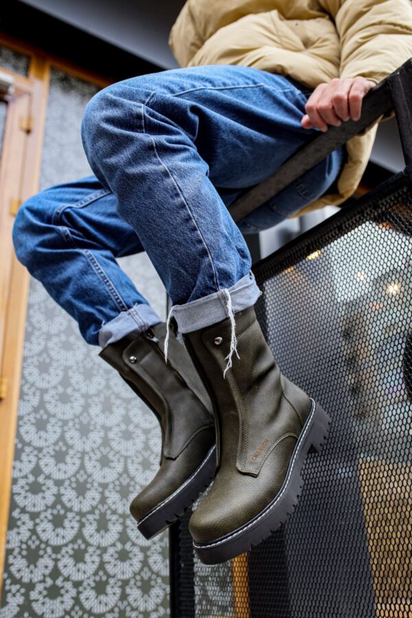 CH027 - CST Quebec Erkek Bot HAKI