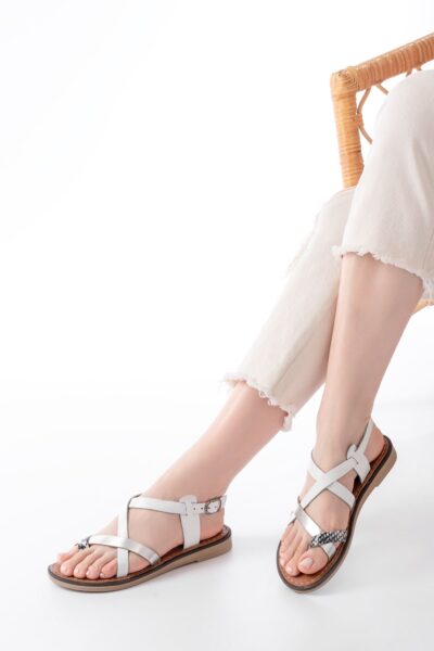 205-08 Beyaz Garni  Ortopedik Hakiki Deri Kadın Sandalet