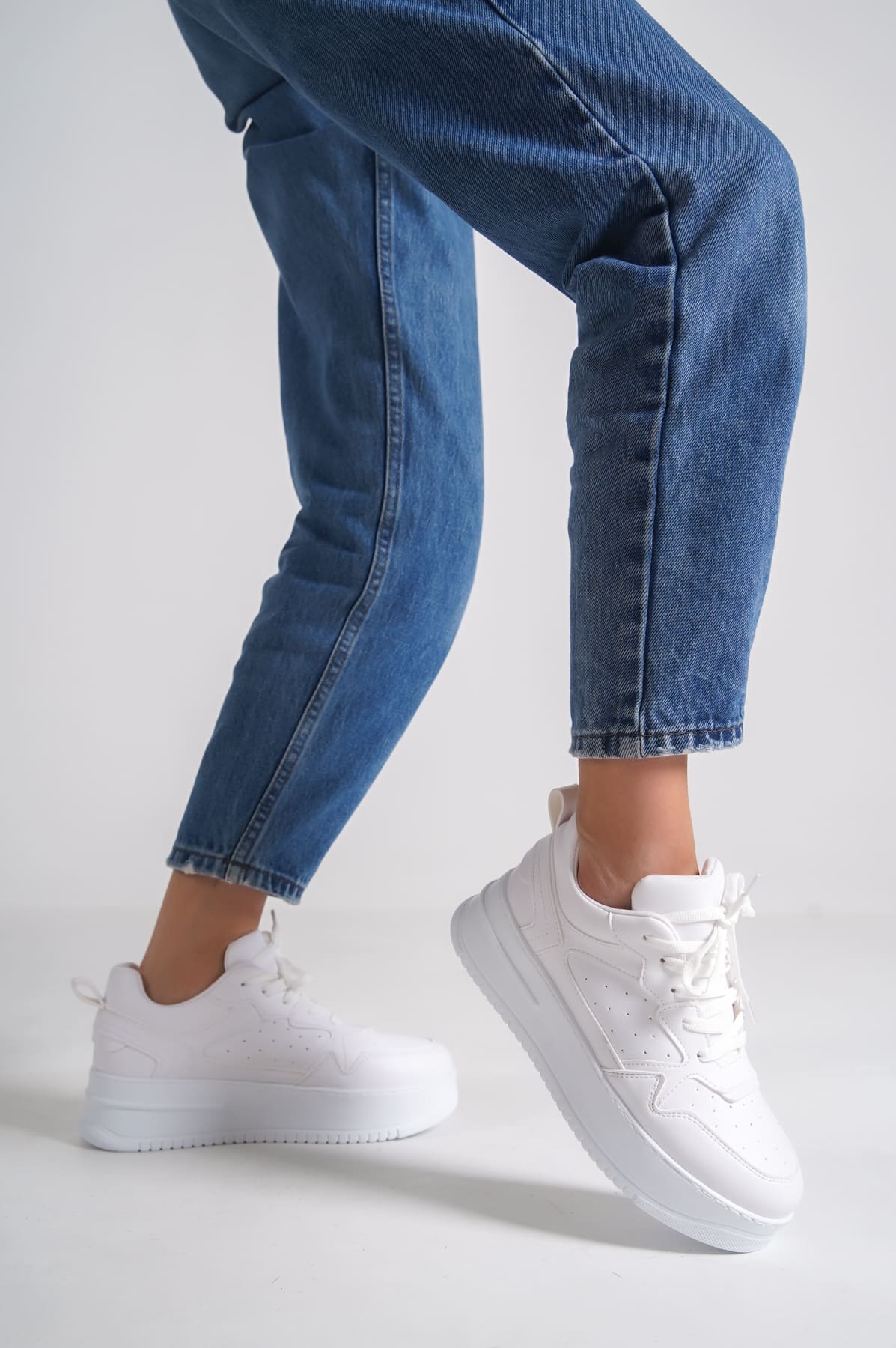 ALESSI Bağcıklı Ortopedik Taban Kadın Sneaker Spor Ayakkabı CBT - Beyaz - Görsel 2