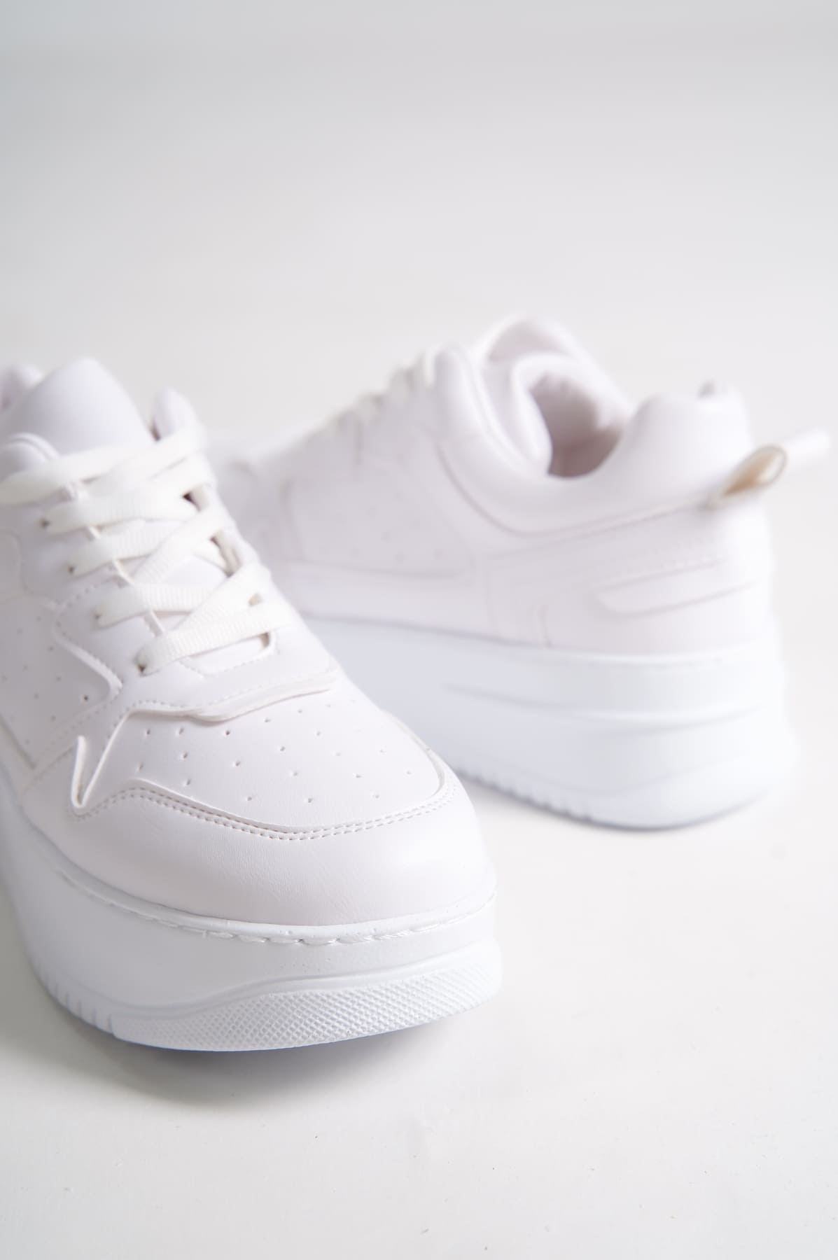 ALESSI Bağcıklı Ortopedik Taban Kadın Sneaker Spor Ayakkabı CBT - Beyaz - Görsel 5