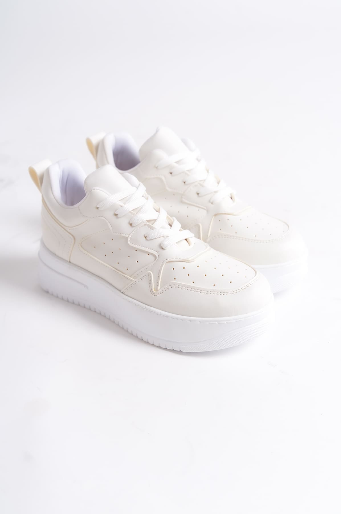 ALESSI Bağcıklı Ortopedik Taban Kadın Sneaker Spor Ayakkabı CBT - Kırık Beyaz - Görsel 4