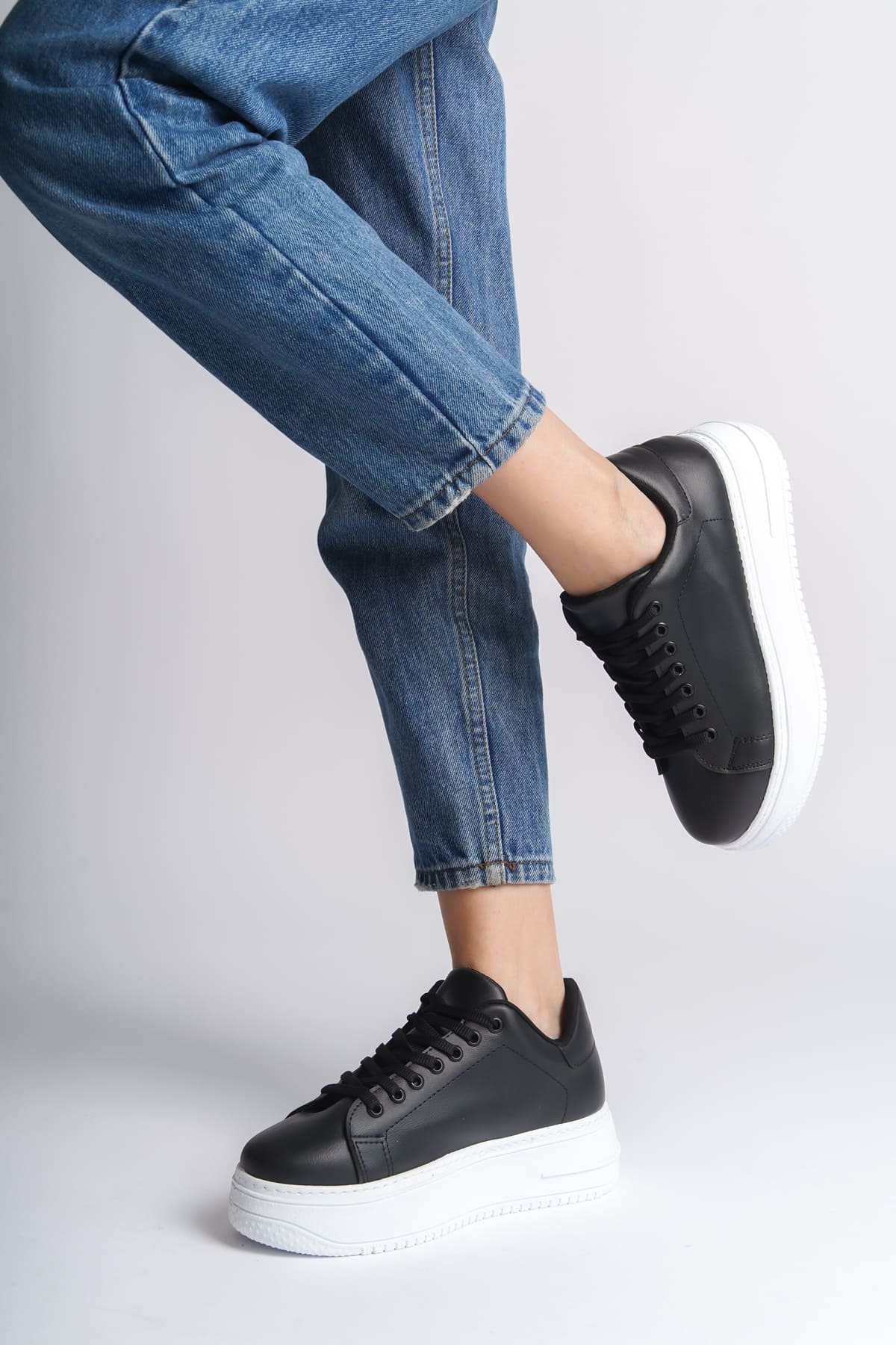 BIANA Bağcıklı Ortopedik Taban Kadın Sneaker Spor Ayakkabı  CBT - Siyah - Görsel 2