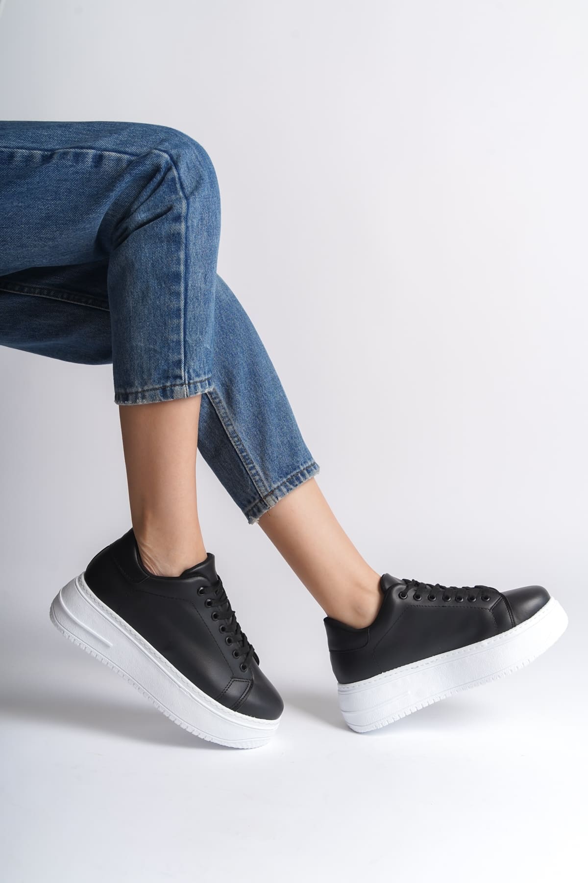 BIANA Bağcıklı Ortopedik Taban Kadın Sneaker Spor Ayakkabı  CBT - Siyah - Görsel 3