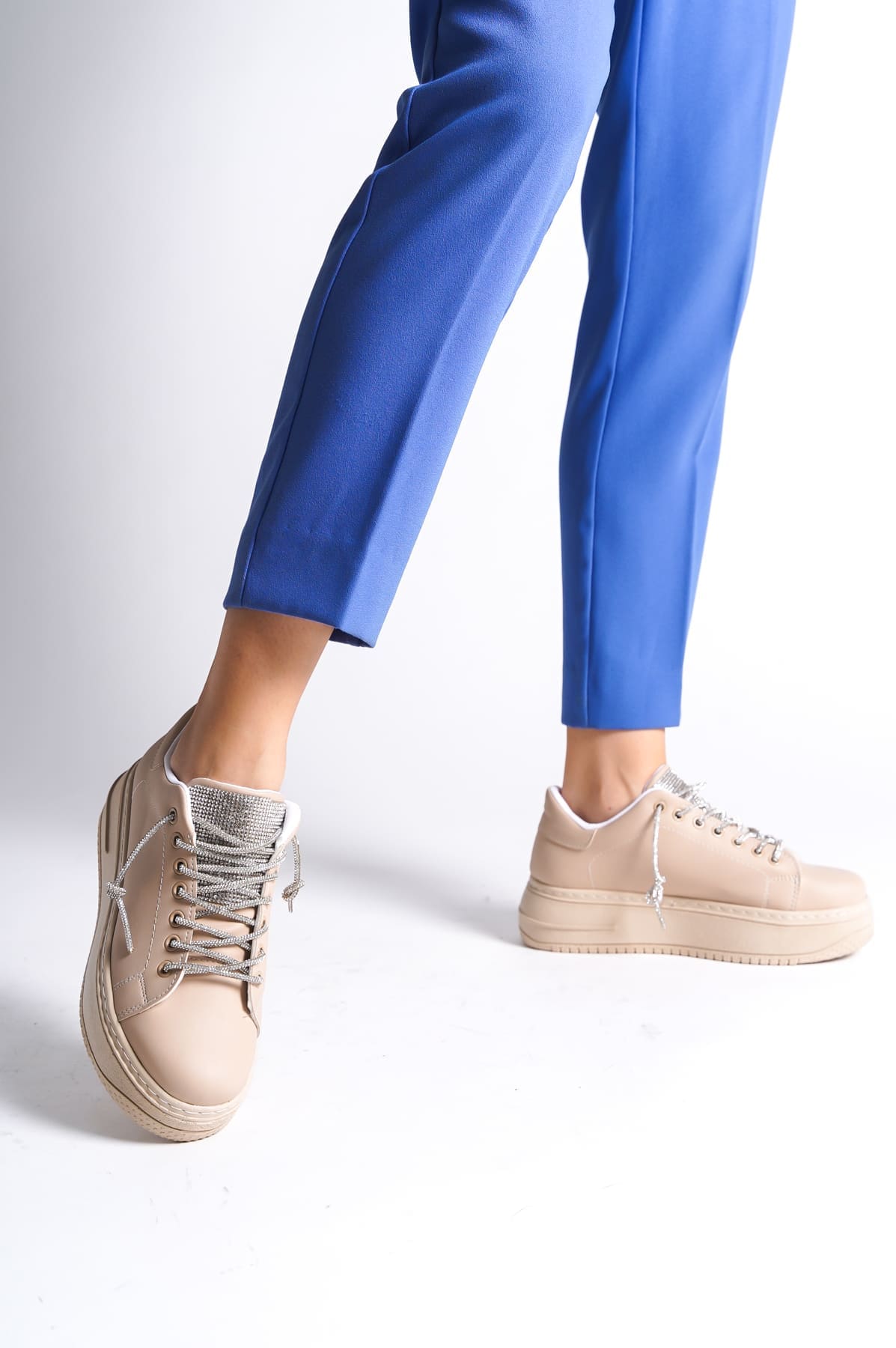 DELLA Bağcıklı Ortopedik Taban Taşlı Kadın Sneaker Spor Ayakkabı CTT - Ten - Görsel 3