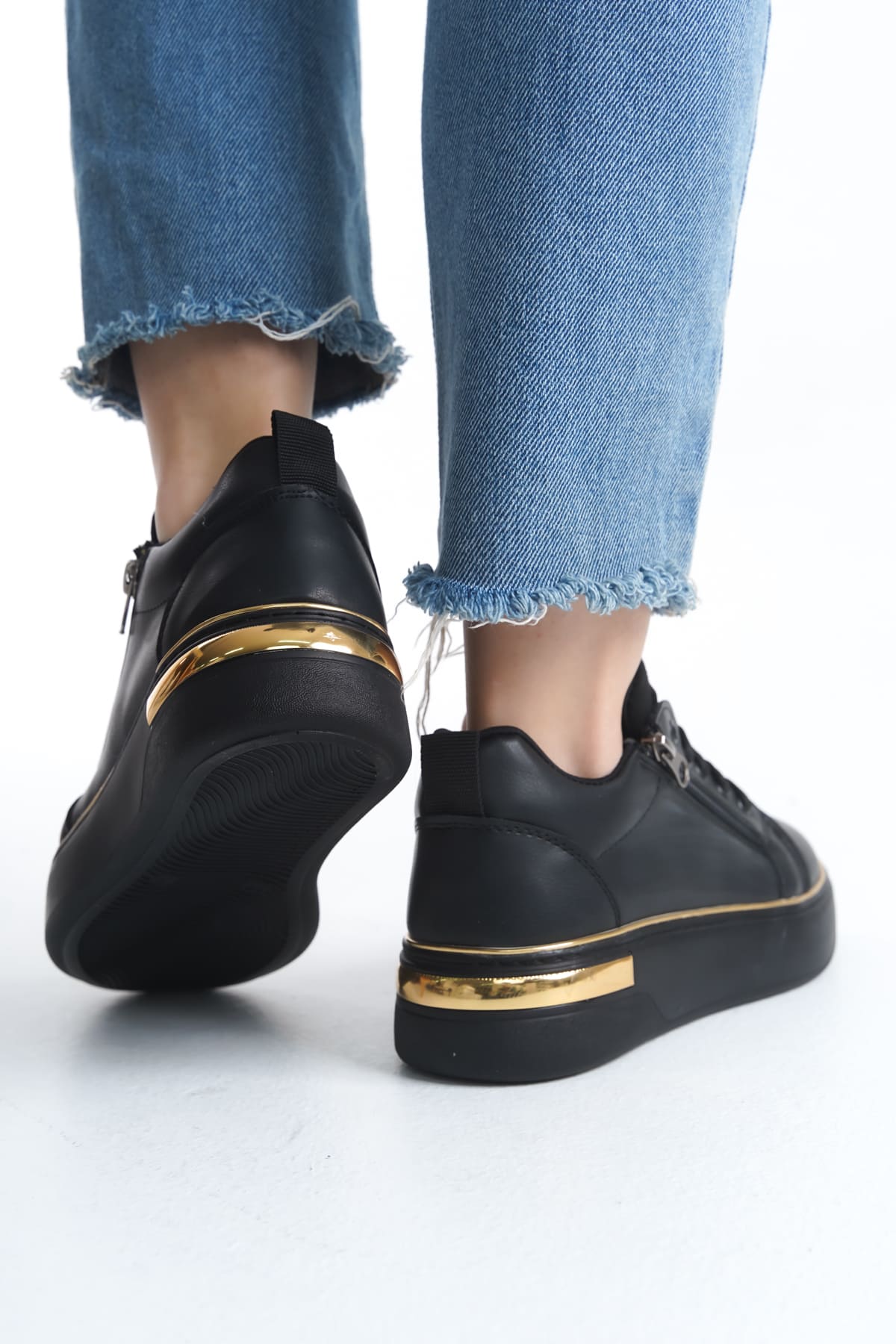 DINA Bağcıklı Fermuarlı Ortopedik Taban Kadın Sneaker Spor Ayakkabı  CST - Siyah/Altın - Görsel 3