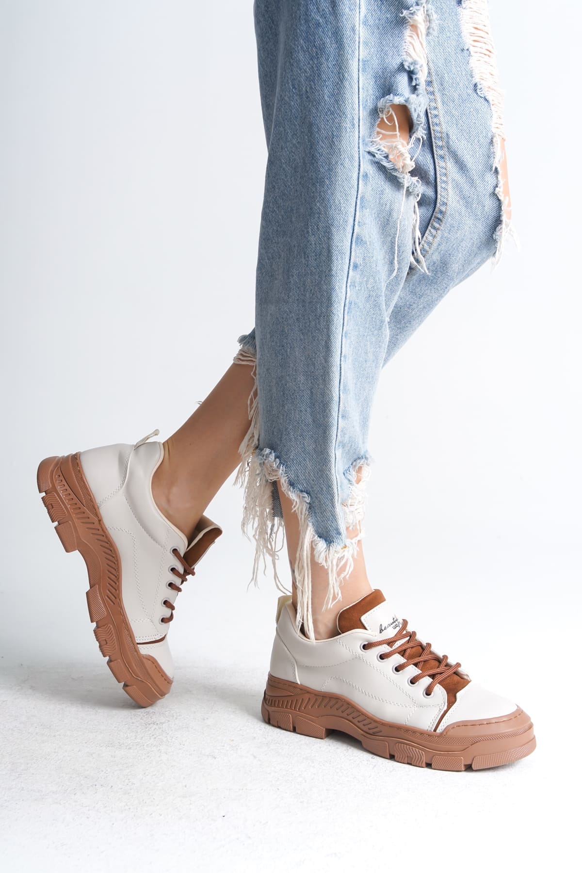 JANE Bağcıklı Ortopedik Taban Kadın Sneaker Spor Ayakkabı  CTT - Krem - Görsel 3