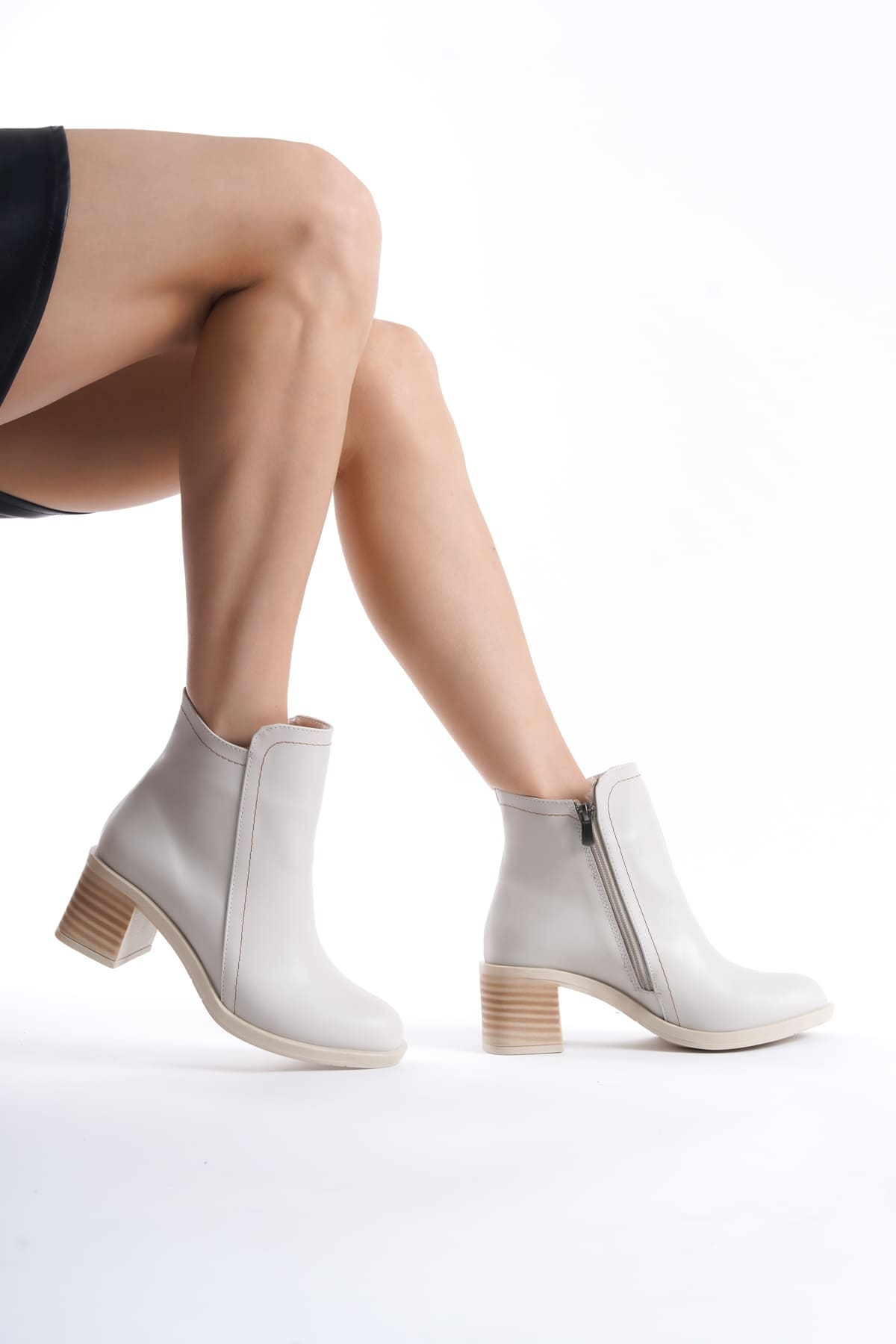 LARISSA Fermuarlı Ortopedik Taban Topuklu Kadın Bot CKT - Krem - Görsel 7