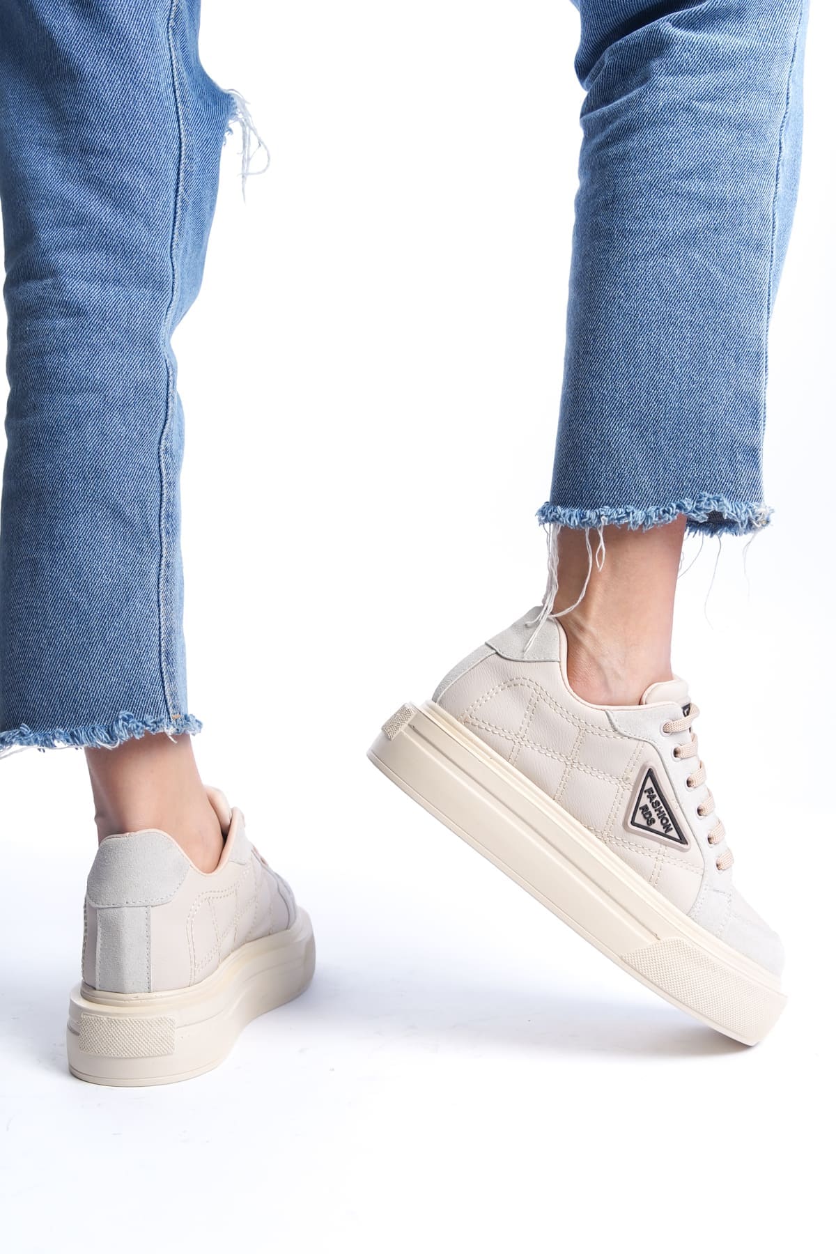 PRAG Bağcıklı Ortopedik Taban Desenli Kadın Sneaker Spor Ayakkabı  CKT - Krem - Görsel 3