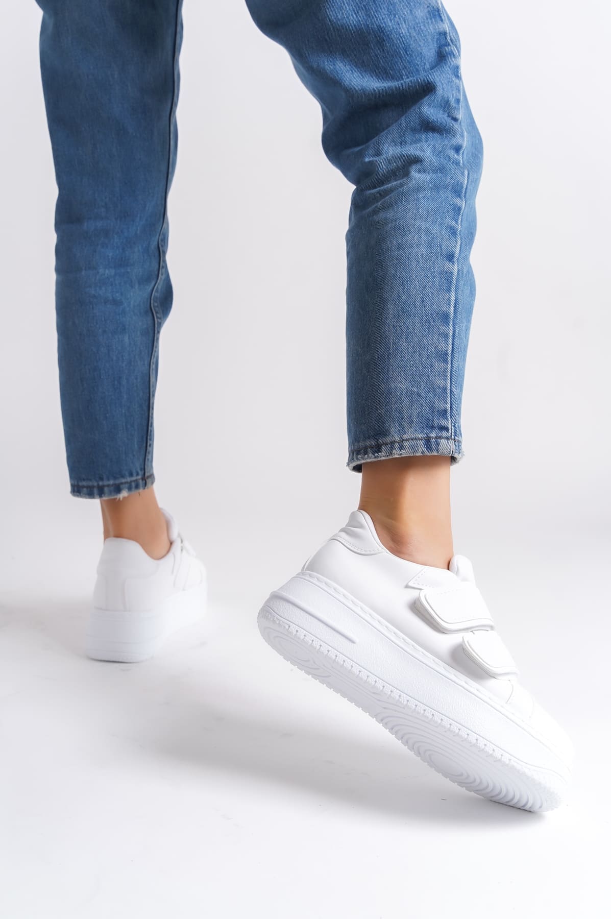 VALENCIA Bağcıksız Cırt Cırtlı Ortopedik Taban Kadın Sneaker Spor Ayakkabı CBT - Beyaz - Görsel 3