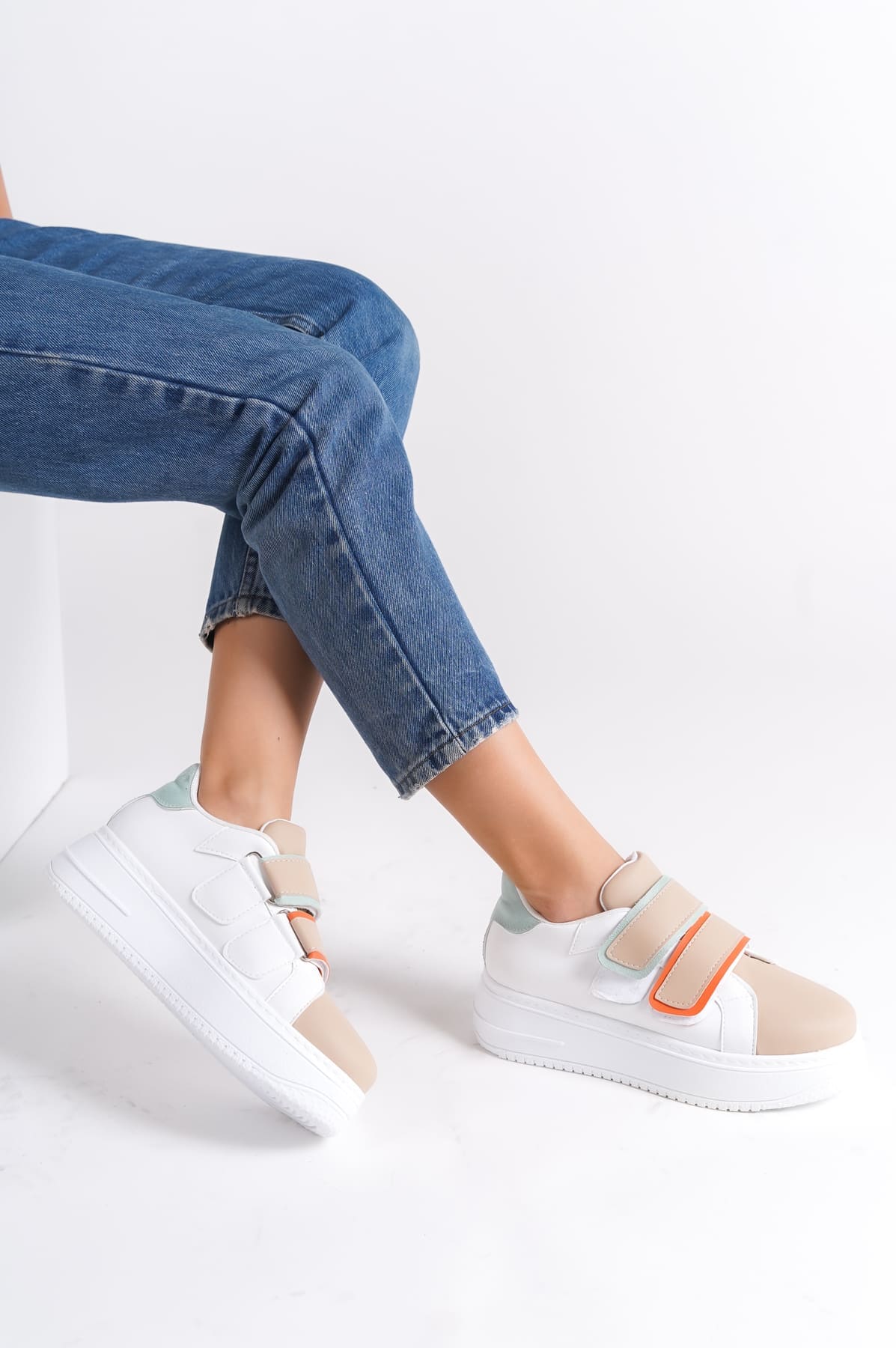 VALENCIA Bağcıksız Cırt Cırtlı Ortopedik Taban Kadın Sneaker Spor Ayakkabı CBT - Beyaz/Ten/Mavi