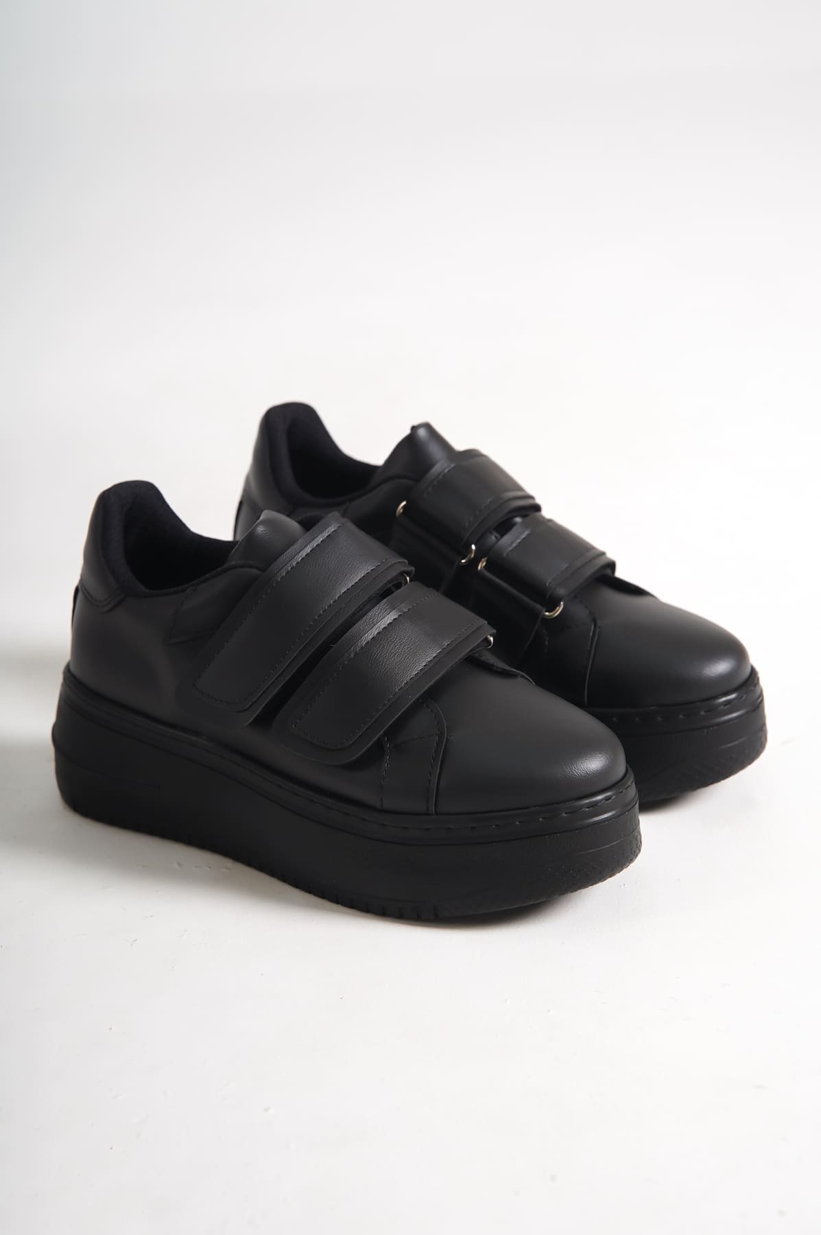 VALENCIA Bağcıksız Cırt Cırtlı Ortopedik Taban Kadın Sneaker Spor Ayakkabı CST - Siyah - Görsel 4